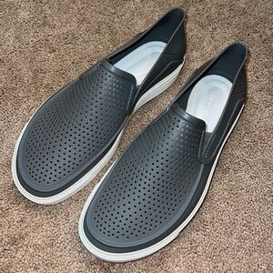 CROCS Iconic Comfort Grey Slip-Ons NWOT